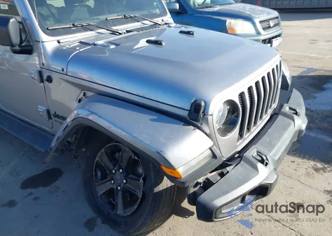 2019 Jeep Wrangler Unlimited Sahara Altitude 4X4 z USA, uszkodzony, nr VIN 1C4HJXEG4KW651954